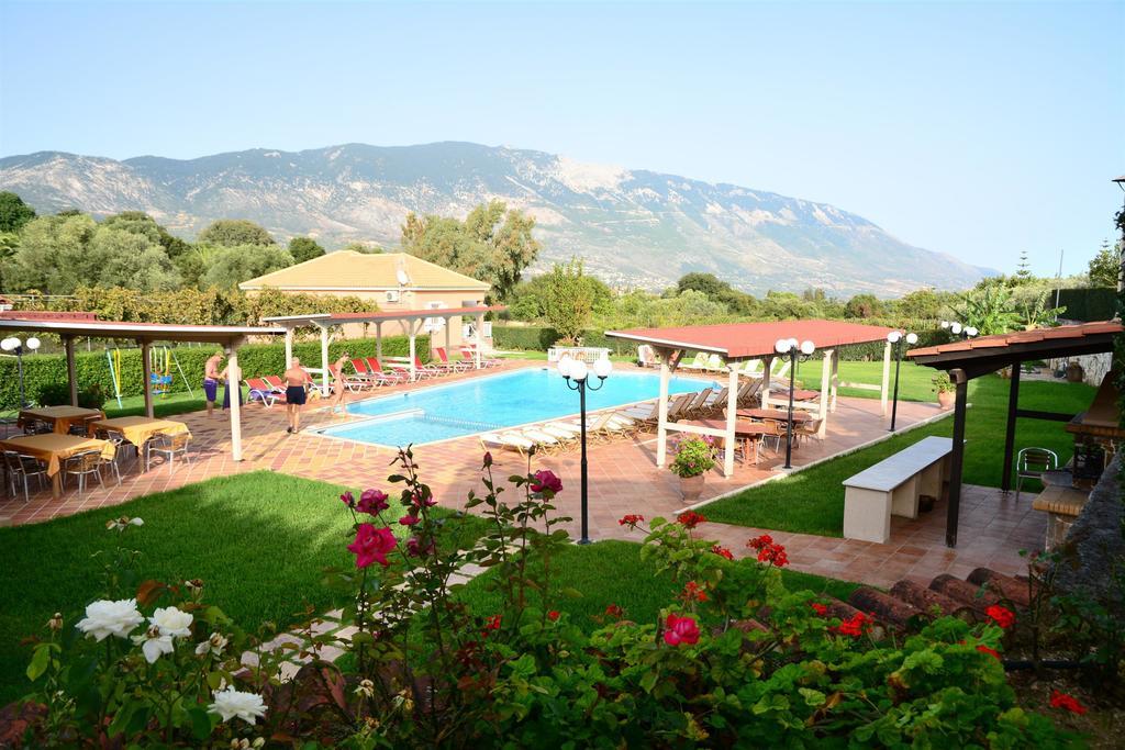 Residence Poseidon Sparta Exterior foto